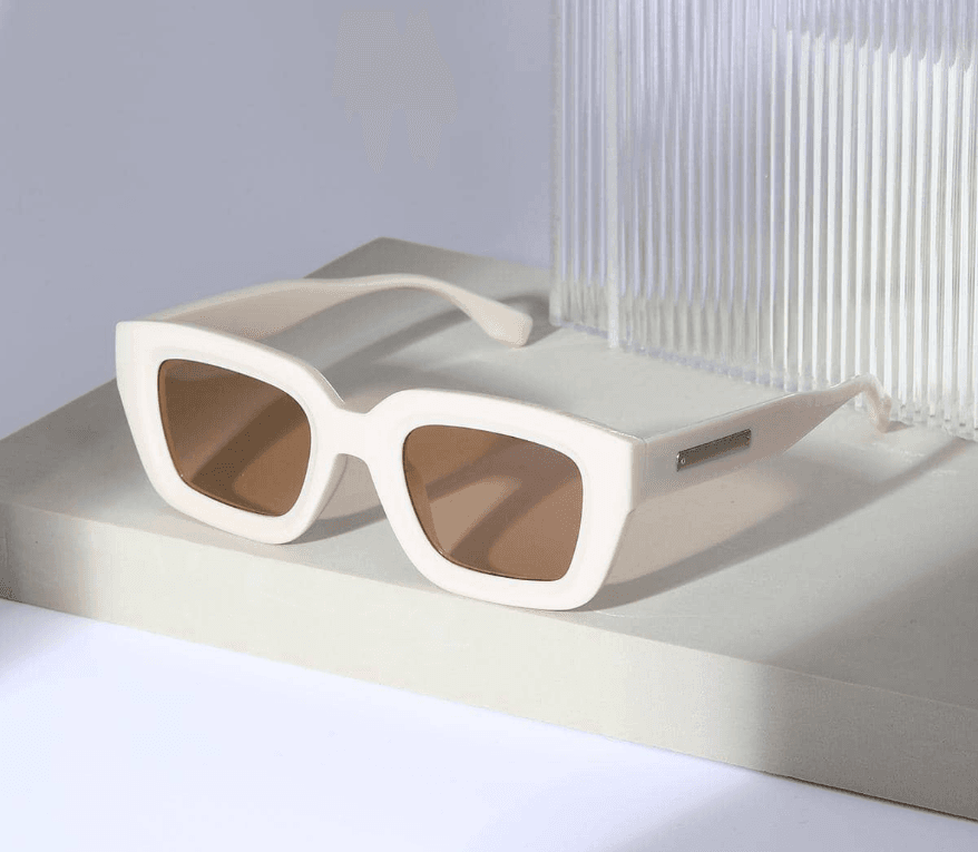 Lentes de moda con marco cuadrado