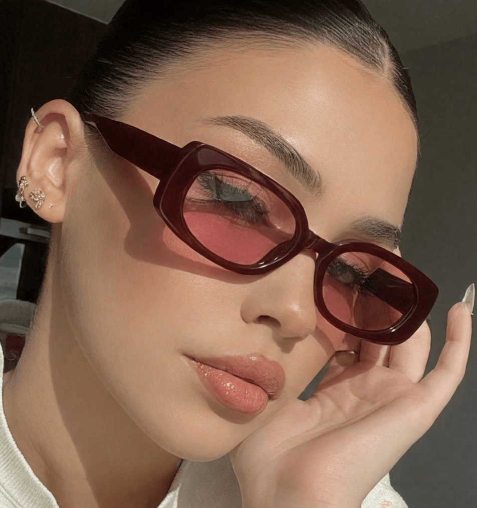 Lentes de mujer con montura ovalada de PC color borgoña