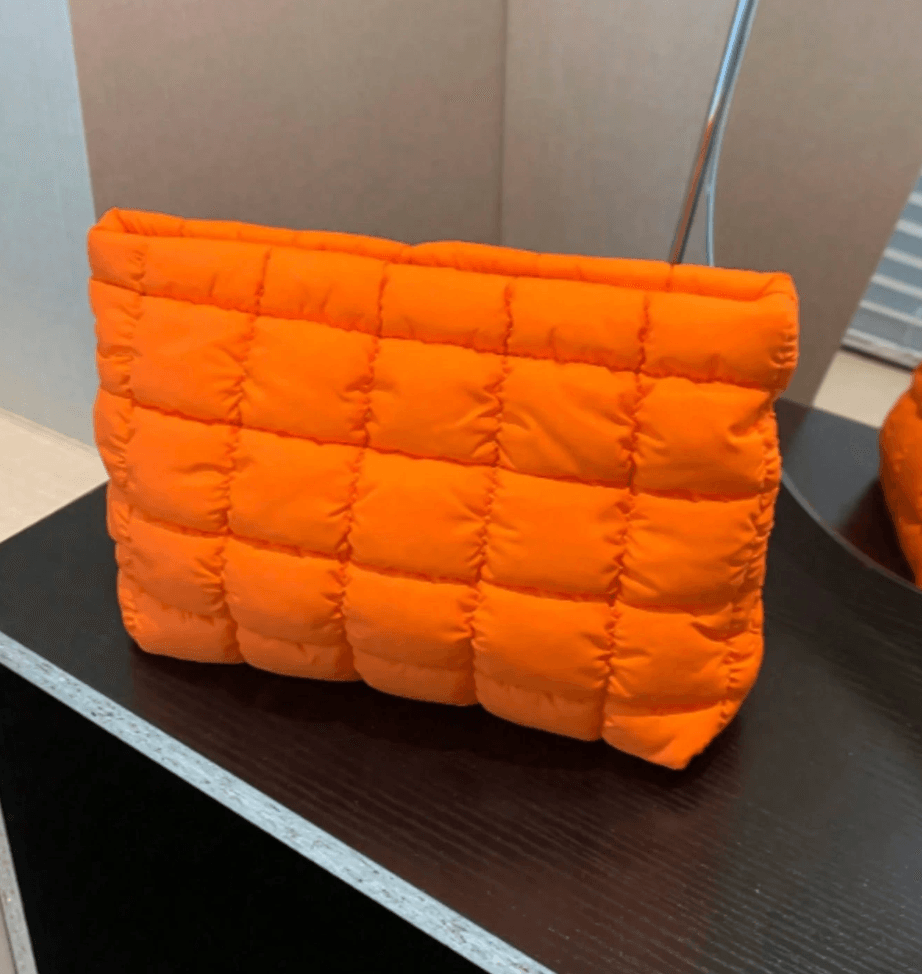 Bolsa de cosméticos acolchada